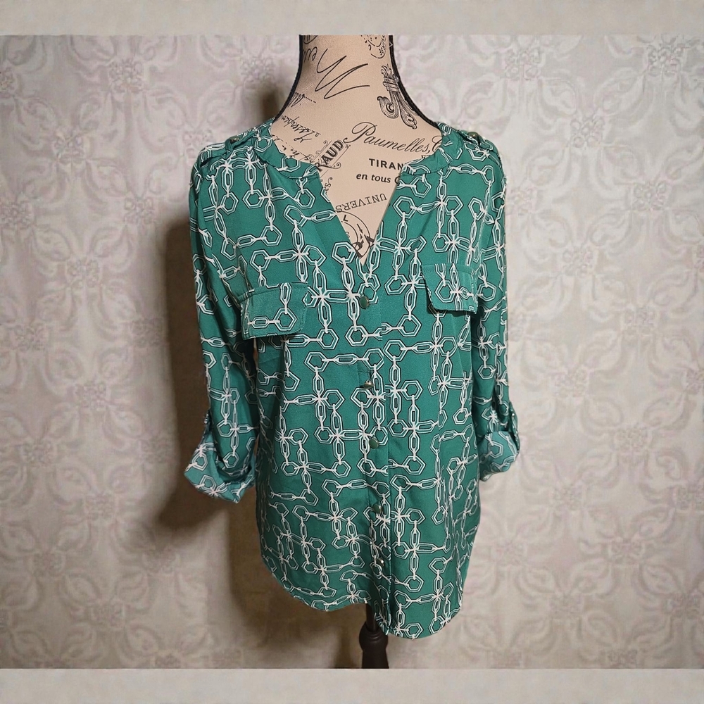 Adrienne Vittadini Green Chain‎ Print Blouse